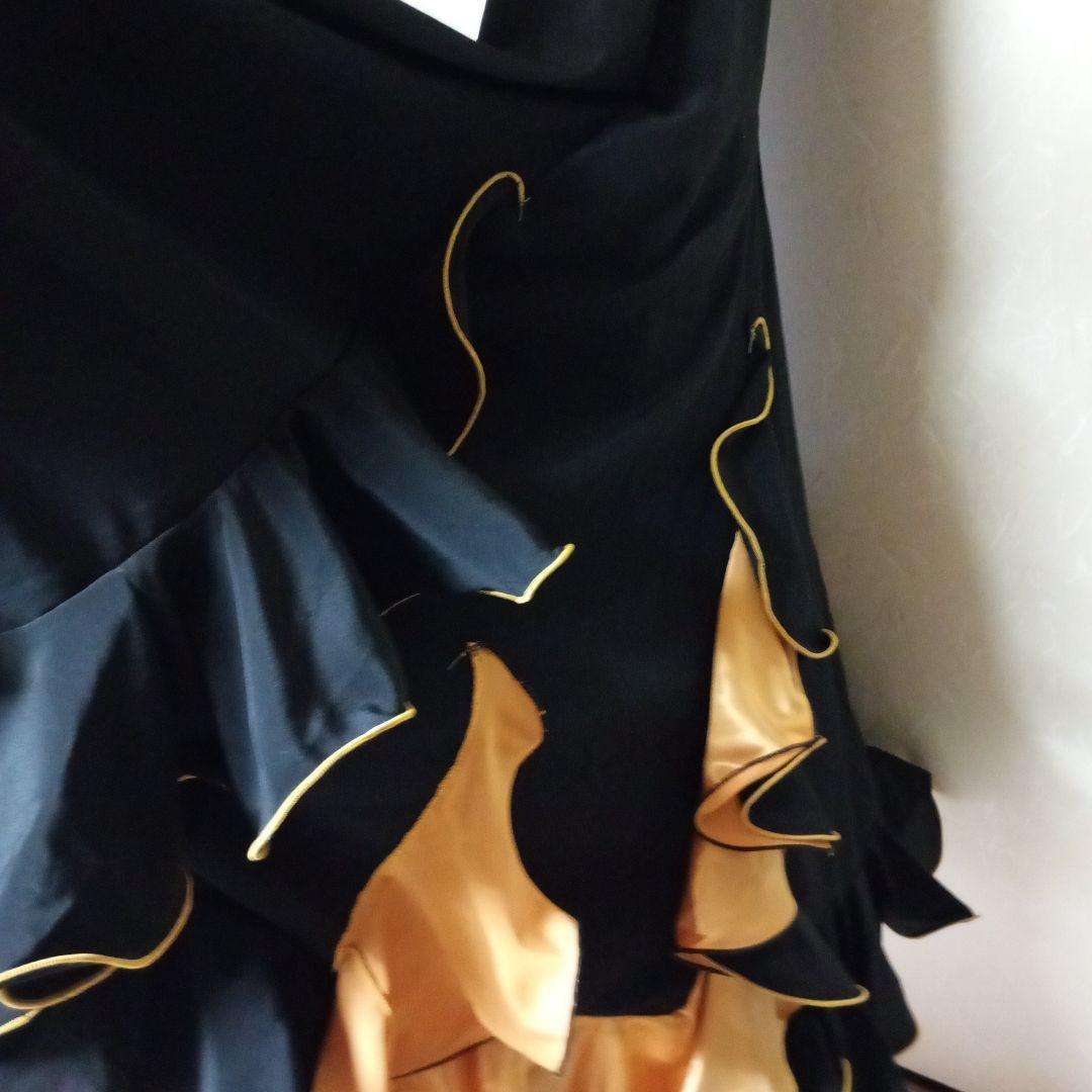 最終売り尽くし　フラメンコ衣装 　黒と黄金系のシックなデザイン