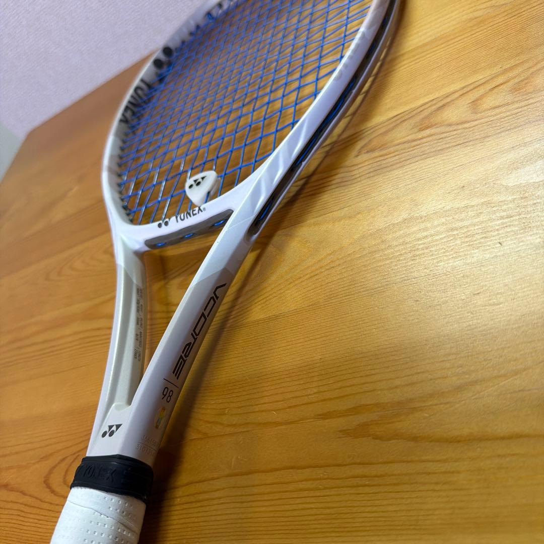 ブイコア98　サンドベージュ　グリップサイズ3