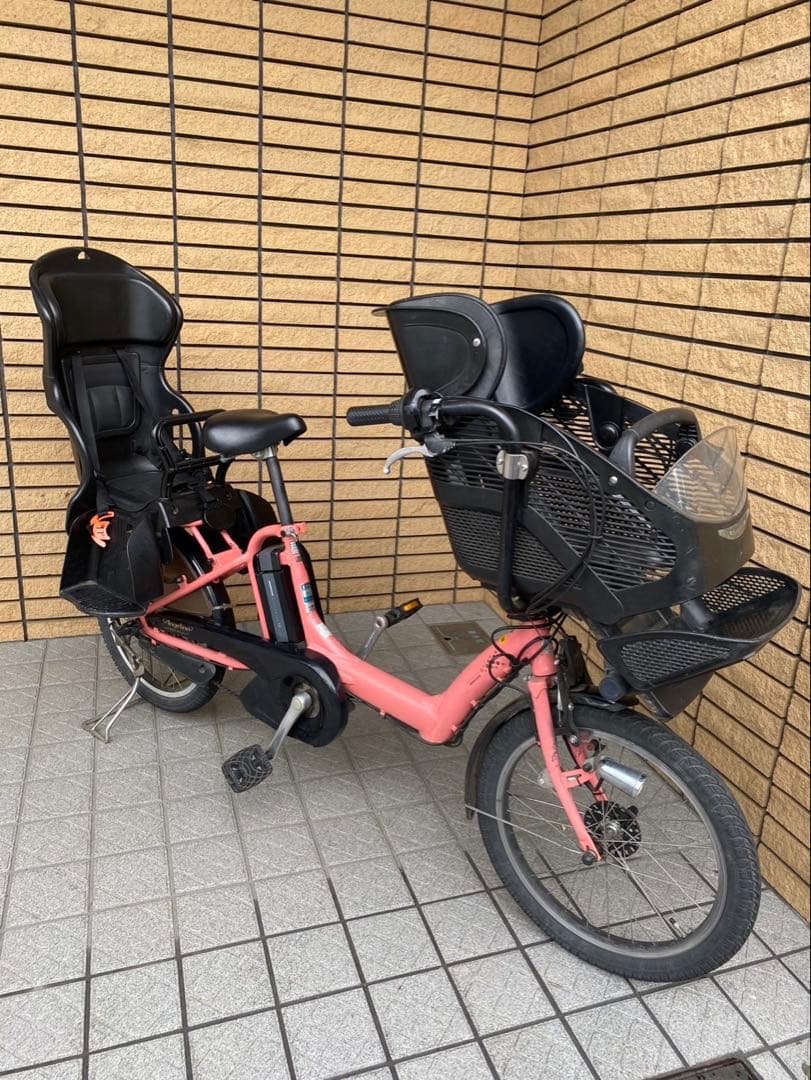 電動アシスト自転車　ブリヂストン　20インチ 子供乗せ　3人乗り ピンク色