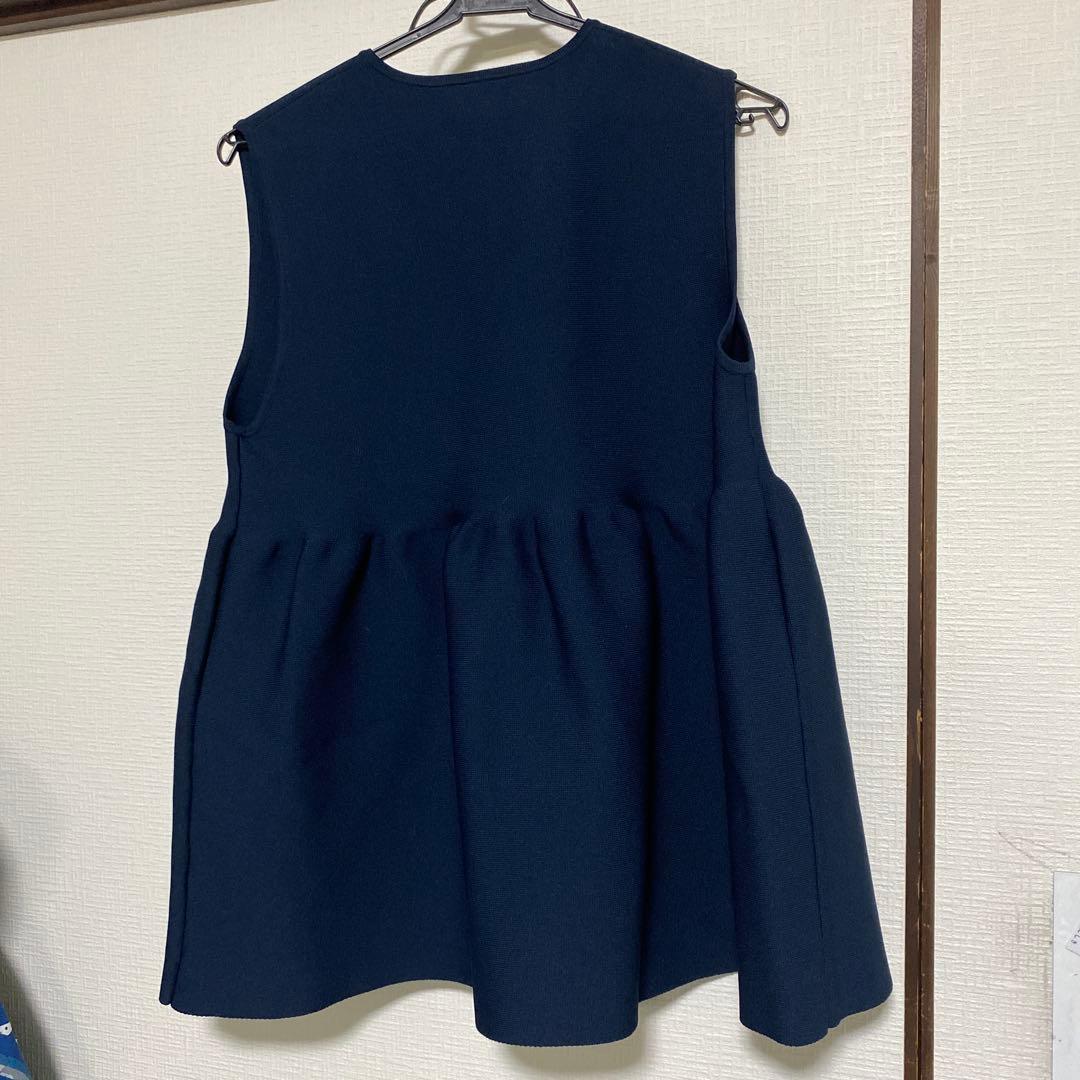 本日までの出品　UNITED ARROWS P フリル ニット　ベスト　ジレ