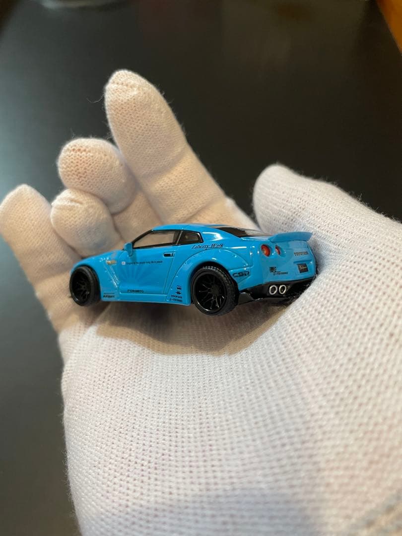 MINI GT LIBERTY WALK Nissan GT-R ライトブルー