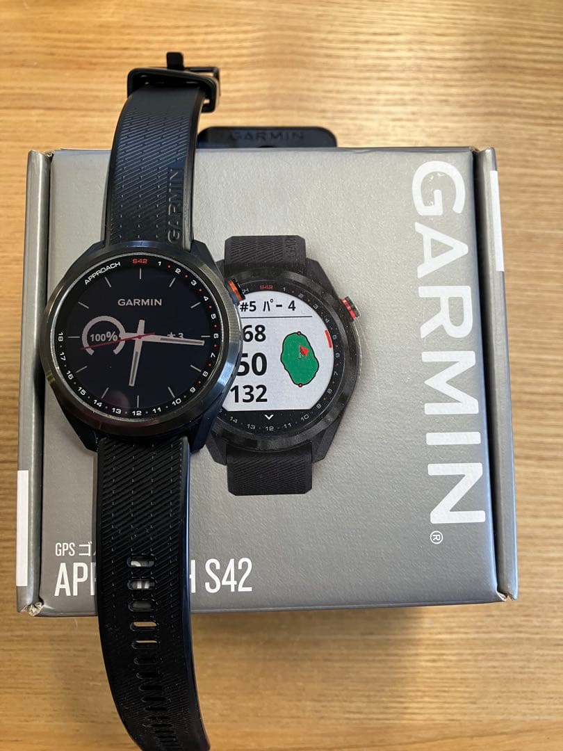 美品GARMIN スマートウォッチ APPROACH S42 ブラック S70