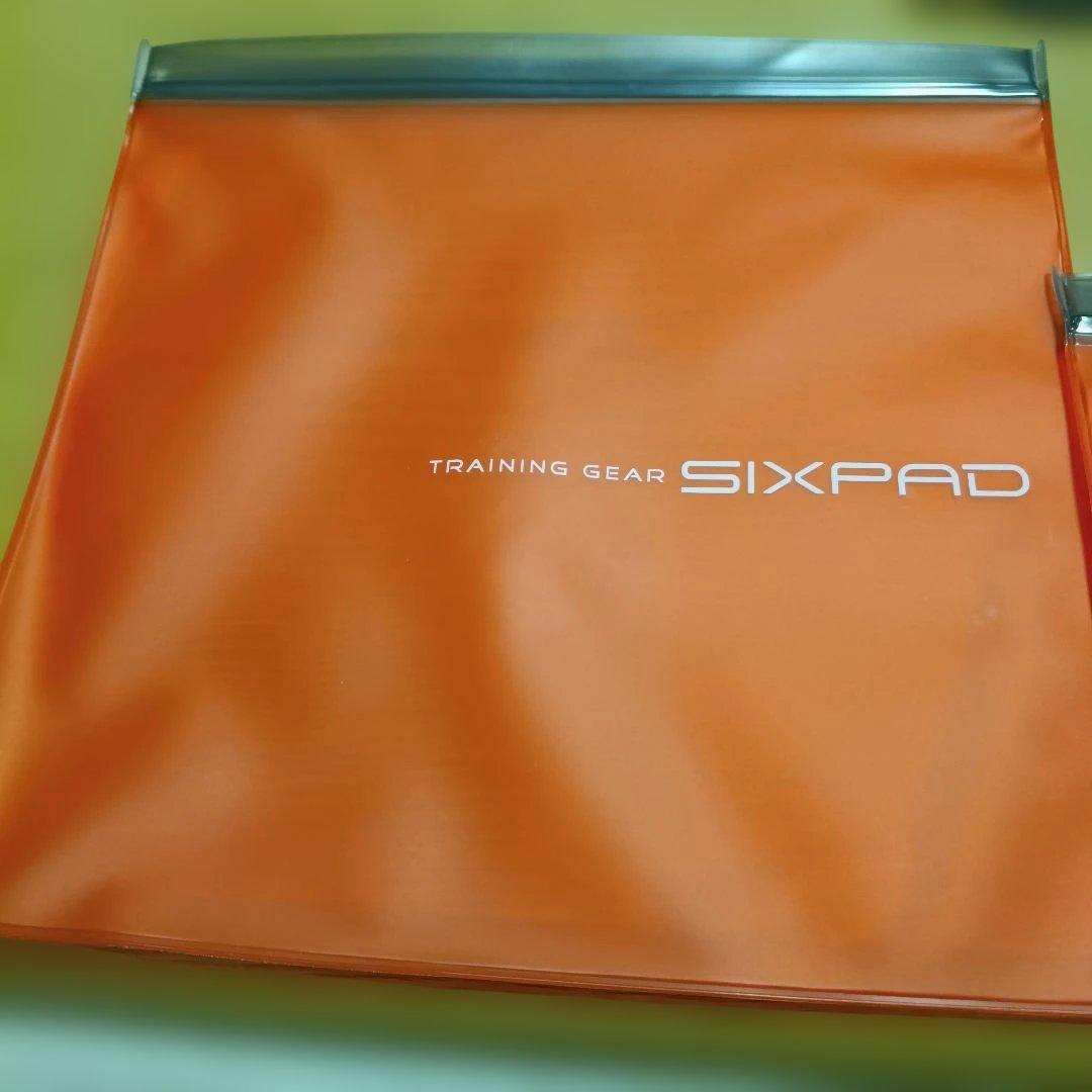 SIXPAD BODY REVOLUTION EMSトレーニング