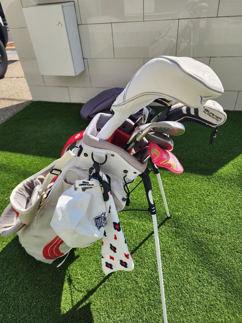 期間値引き　TaylorMade レディース L フルセットトラベルカバー付き！