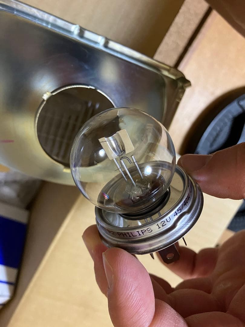 角目4灯ヘッドライト、新品、【注意】電球形状特殊です
