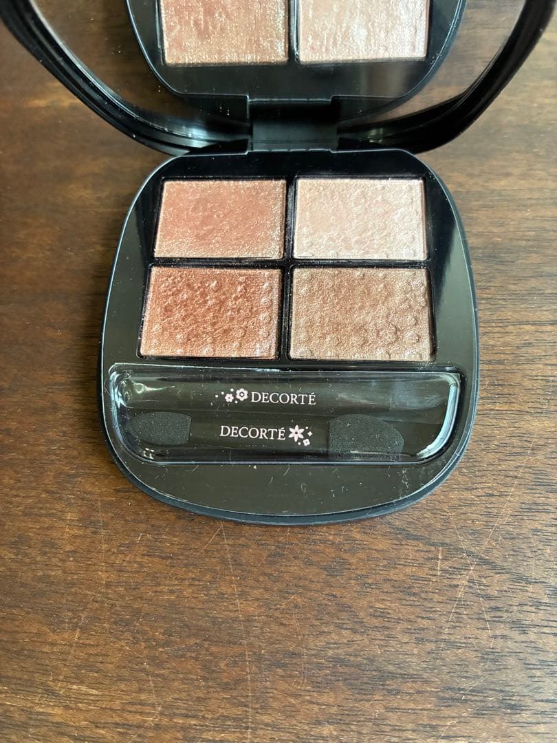 DECORTÉ アイシャドウパレット 08 Brilliance Blink