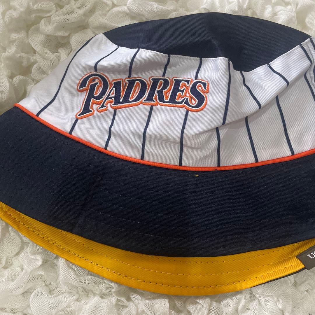限定品　PADRES リバーシブルハット　レア