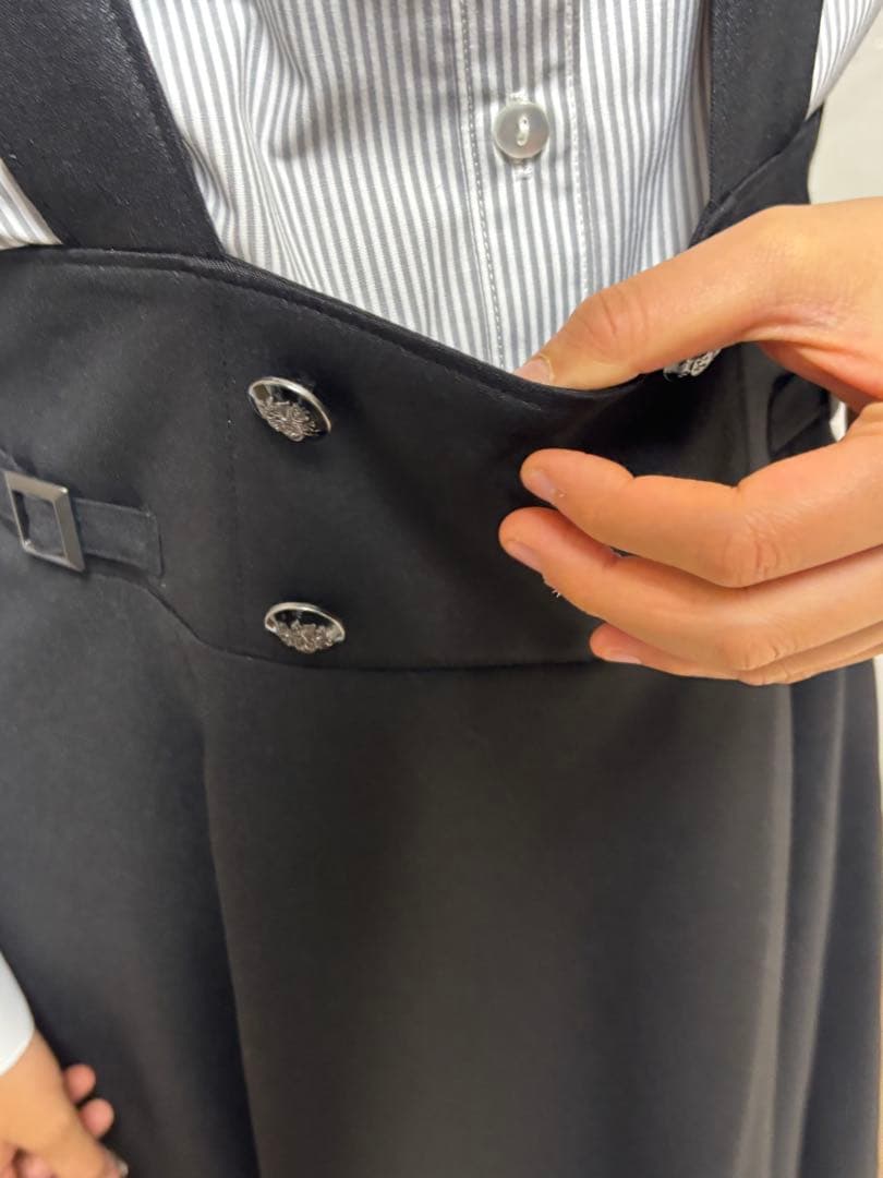 ELLE165cmブラック ジャケット、スカート、ブラウス、ネクタイ4点セット