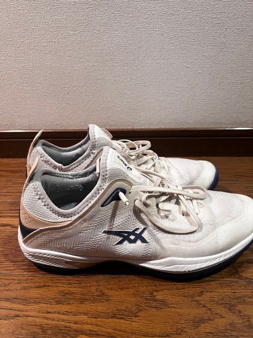 asics バスケットボールシューズ ホワイト