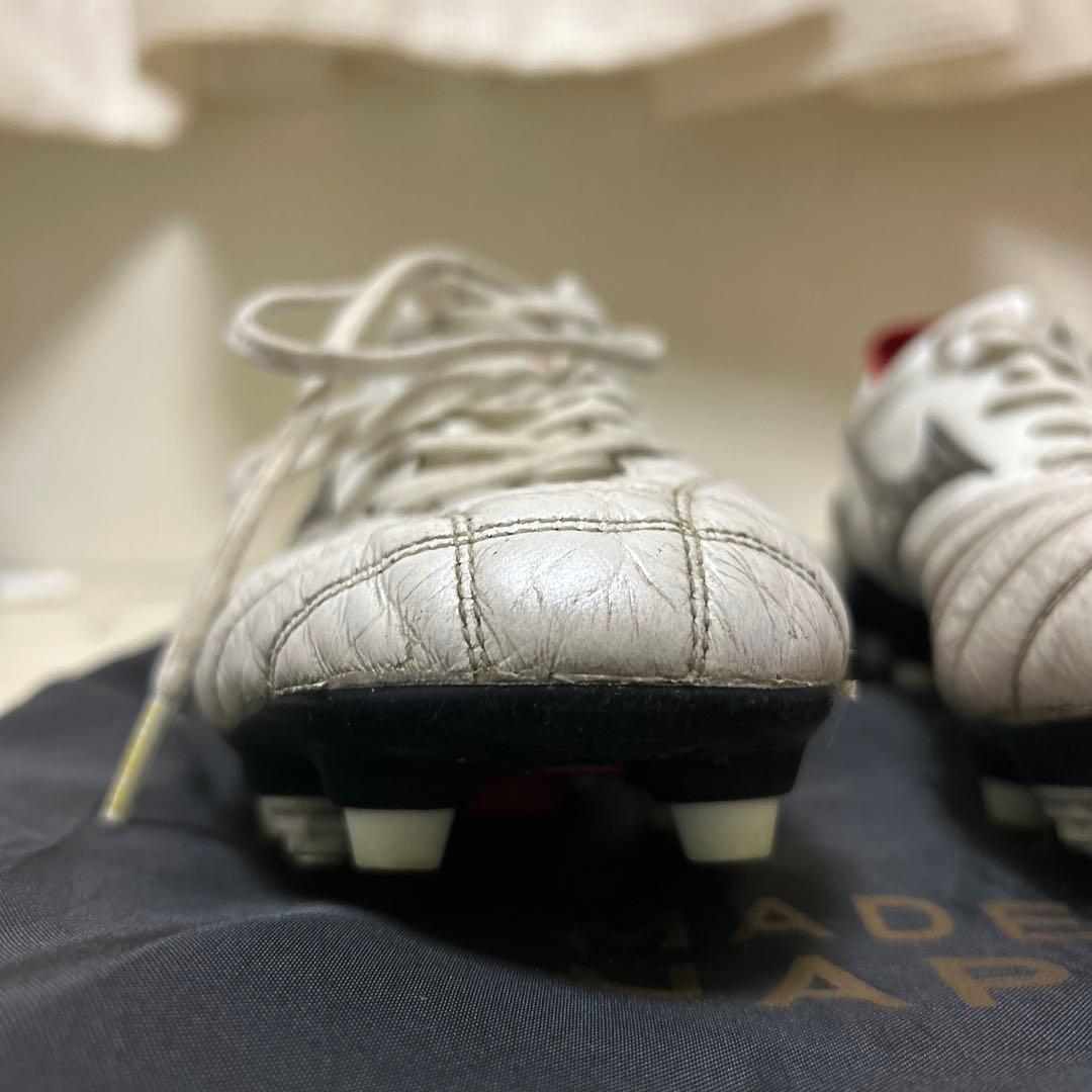 サッカー用スパイク