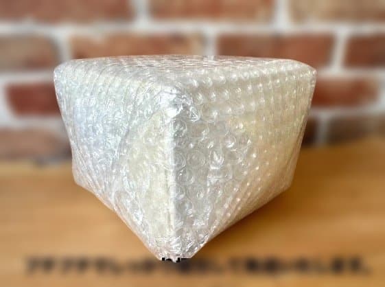 新品　鏡餅　ガラス製　かがみもち　手作り　黒台付　お正月　高さ15cm