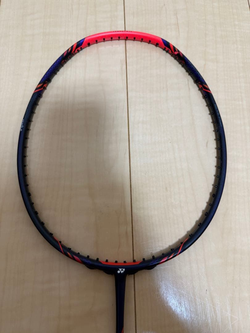 YONEX VOLTRIC GlanZ 4UG5 バドミントンラケット 廃盤品