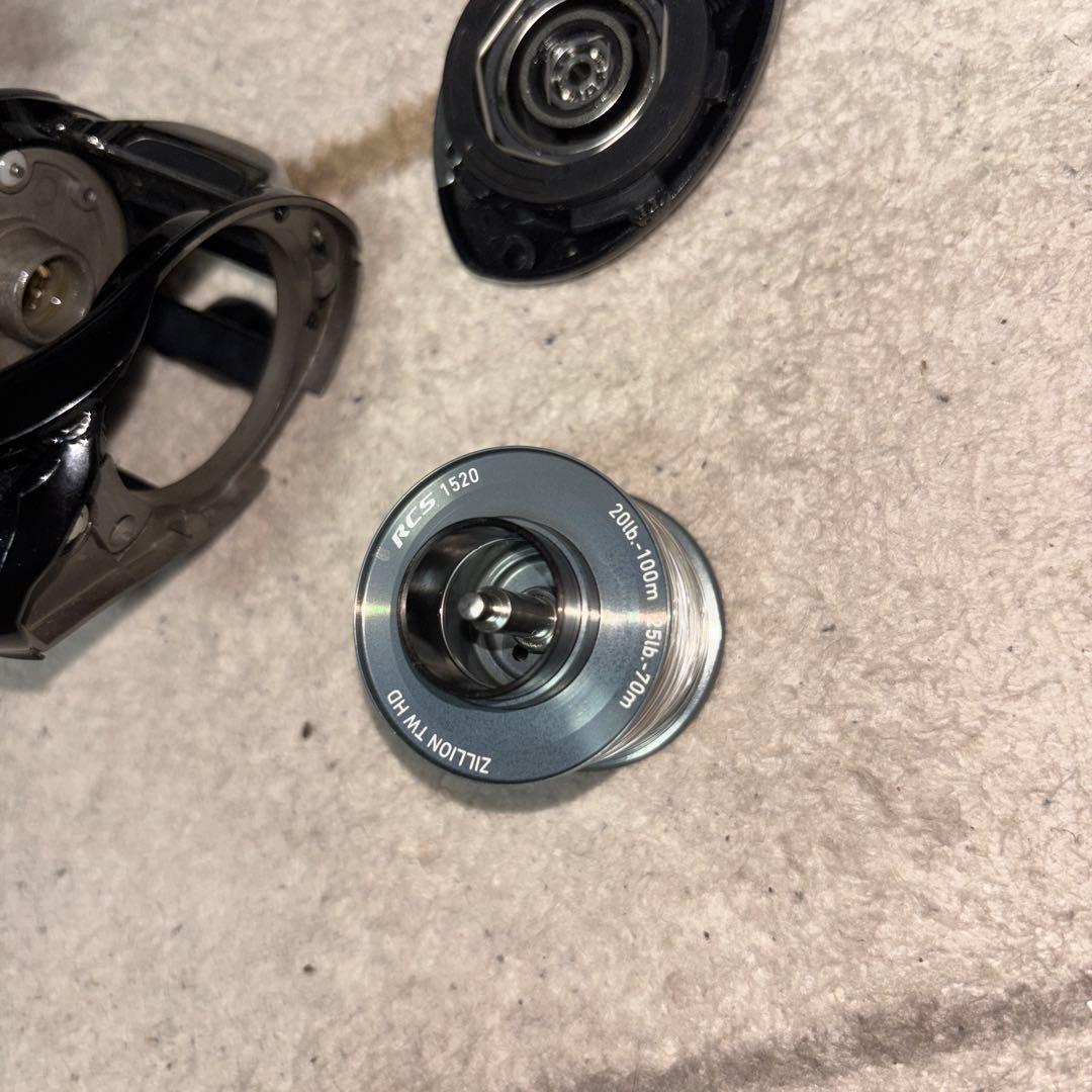 ダイワ18ジリオン ＴＷ　ＨＤ　1520SH 右巻き