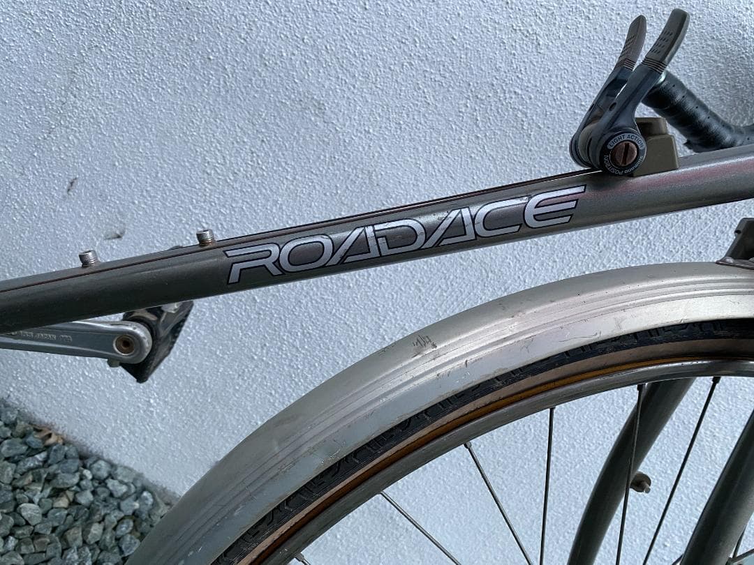 レトロな感じの自転車１８段変速