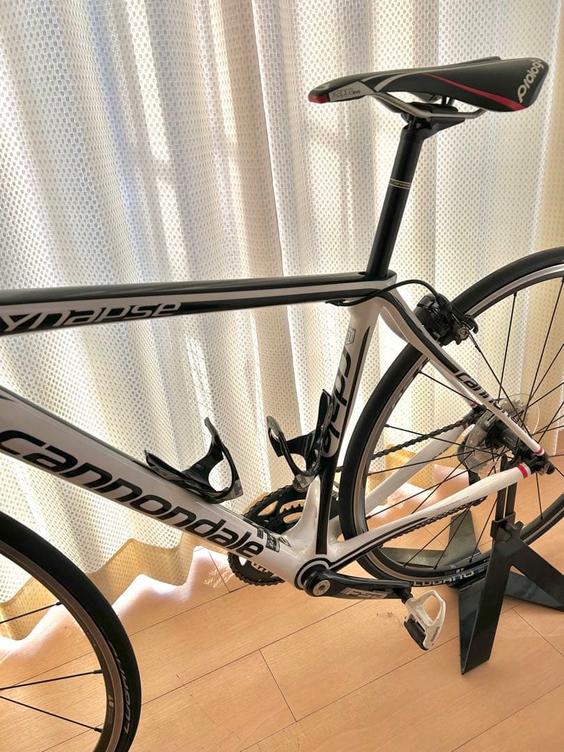 キャノンデール　synapse carbon5 105 2015年モデル