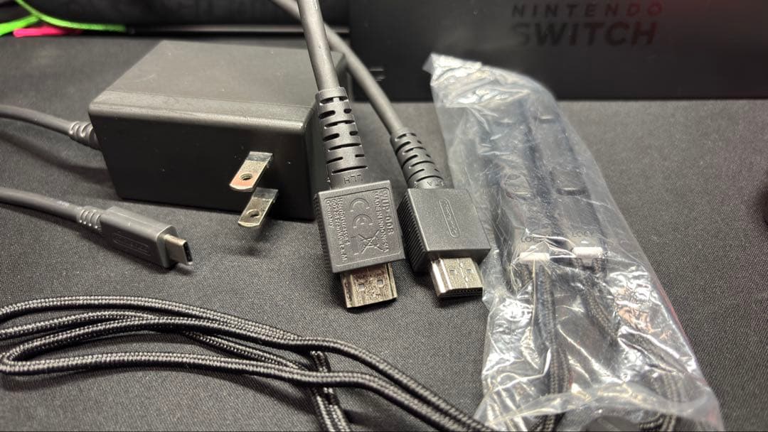 Nintendo Switch 付属品あり128GB μSDカード おまけ付