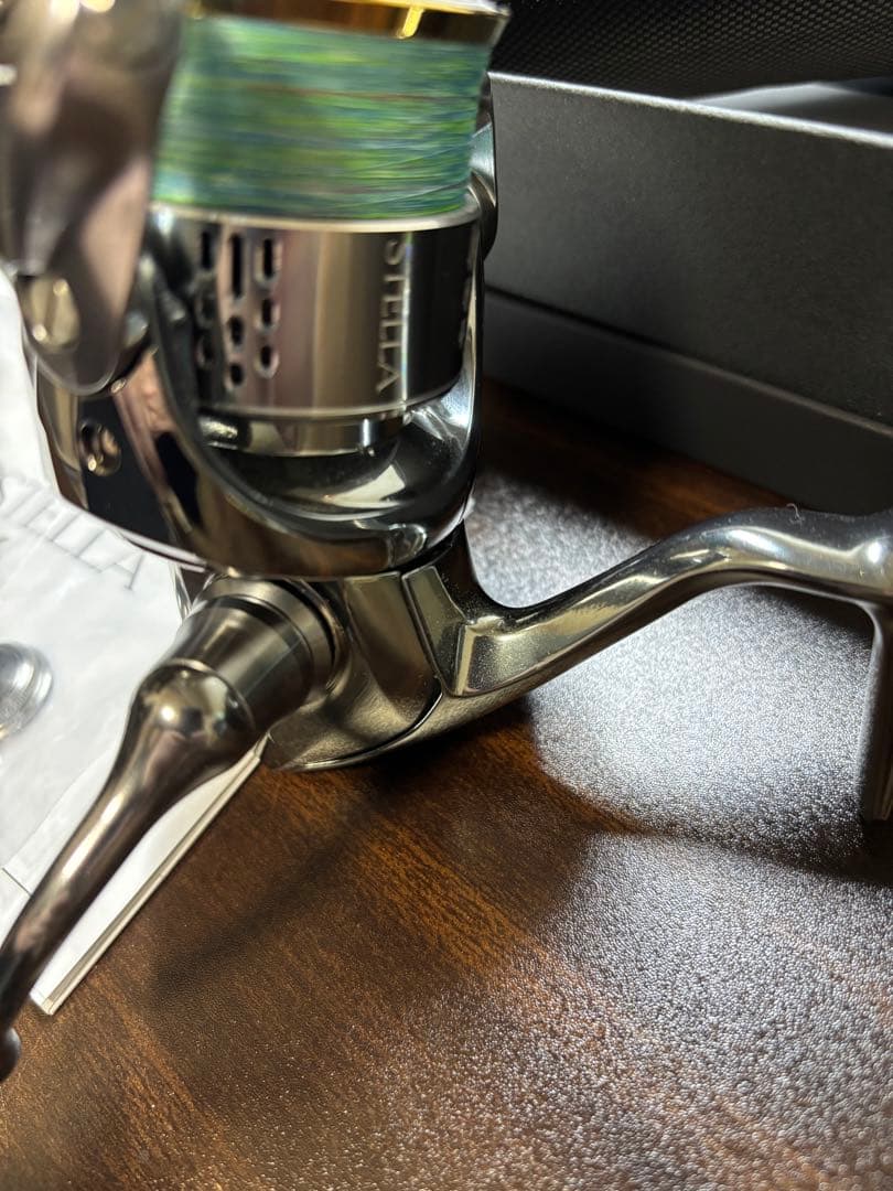 リール SHIMANO 18STELLA C2000SHG