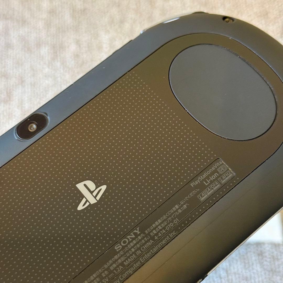 【美品】PSVITA PCH-2000 ブラック 箱付き