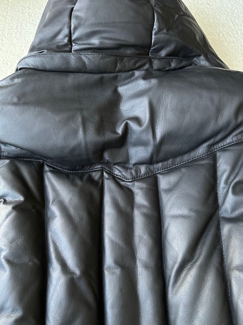 バックボーン ディアスキン レザー ダウン ジャケット