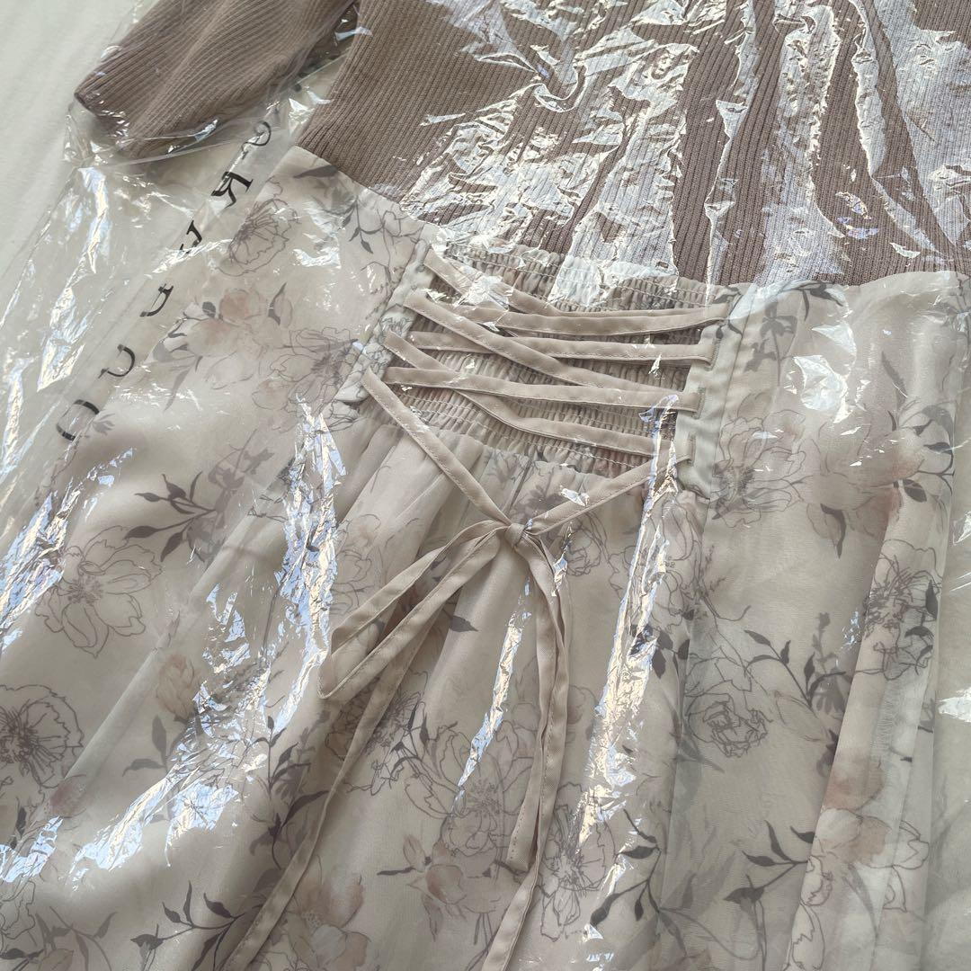 新品タグ付き MERCURYDUO♡レイヤード花柄ニットドッキングワンピース♡S