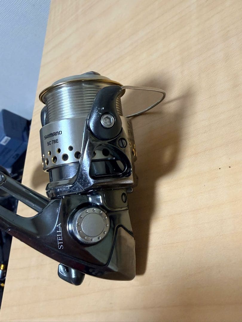 STELLA FW2500S スピニングリール