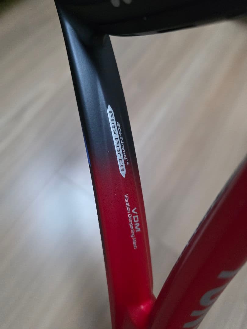 ヨネックス VCORE 100 グリップサイズ3