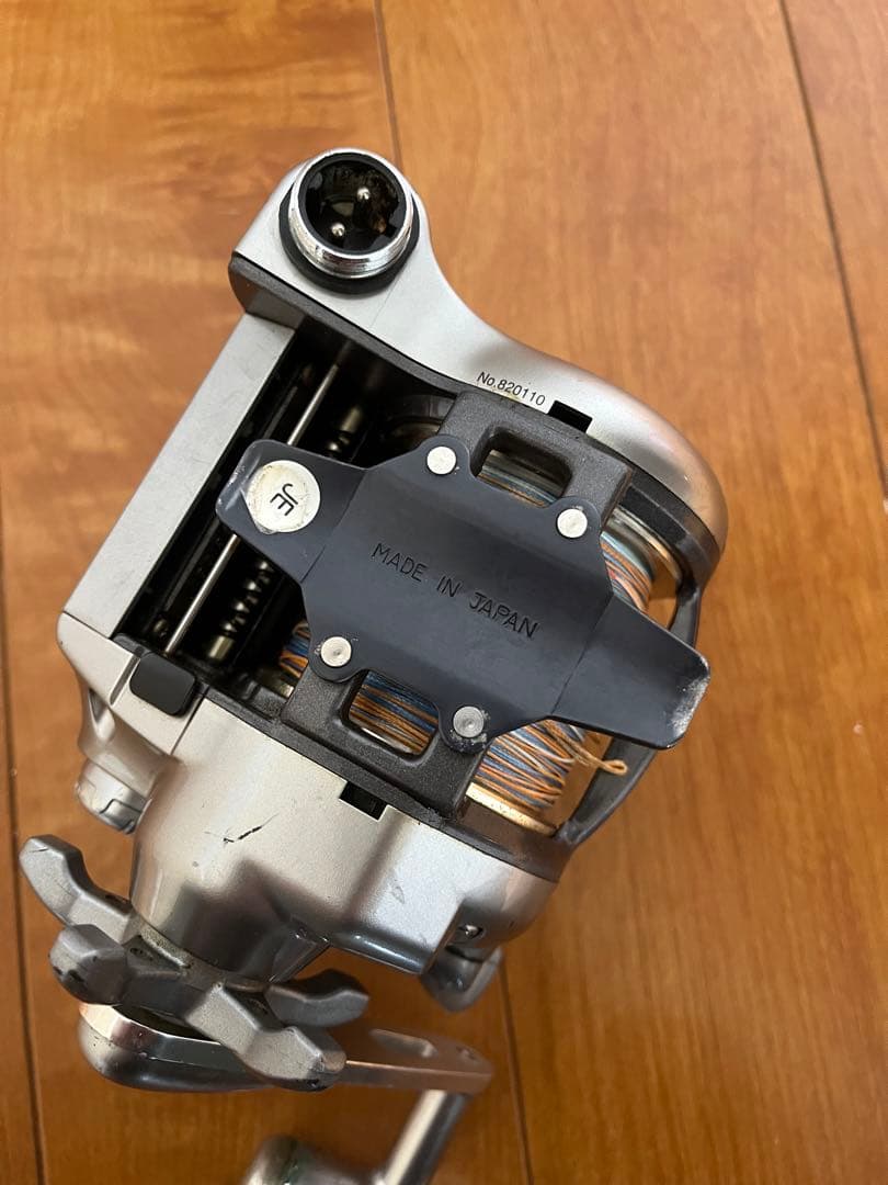 中古 RYOBI 電動リール 電動VS700AC アドベンチャー リョービ