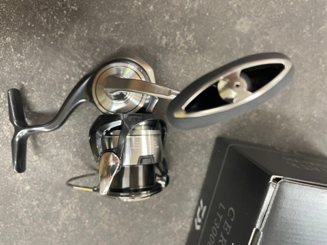 3回のみ使用ダイワ　DAIWA 24セルテート　LT 3000 XH