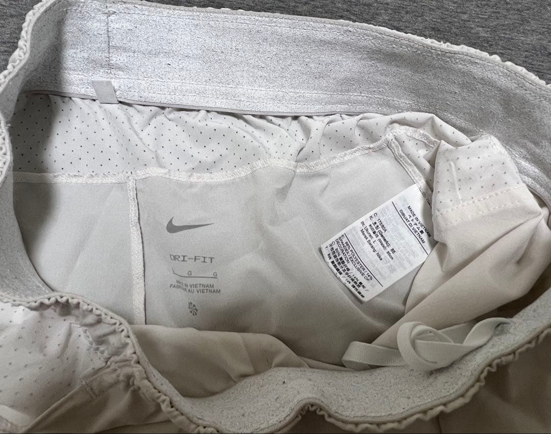 NIKE テニスウェア　メンズ　上下セット　Lサイズ