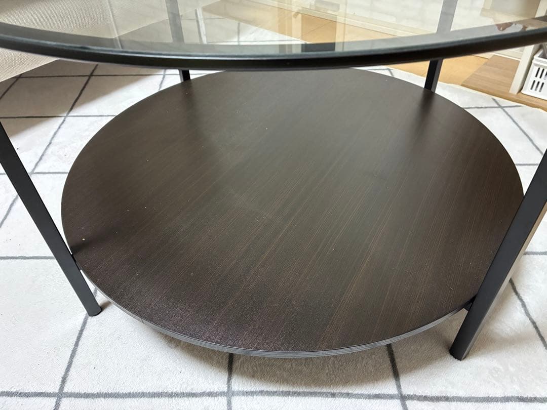 IKEAヴィットショー　円形ガラスセンターテーブル