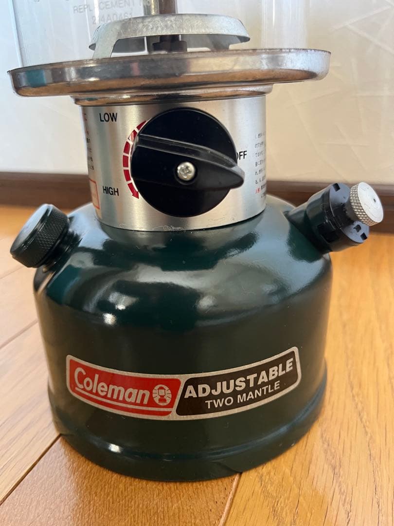 Coleman コールマン　ツーマントルランタン（ケース付き）