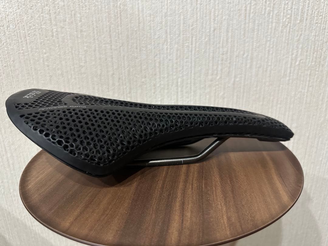パーツ Fi'zi:k VENTO ANTARES R3 ADAPTIVE 140mm