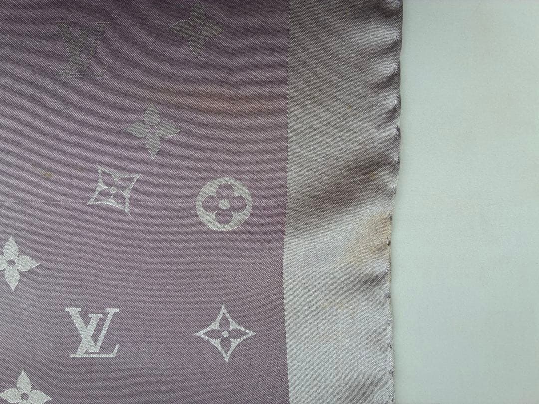 らんちゃんLouis Vuitton ルイヴィトン シルクスカーフ