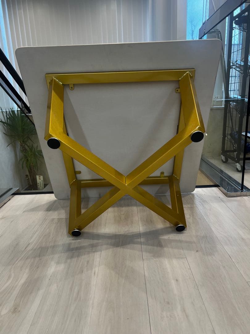 『都内』モダンな人口大理石風正方形ローテーブル　80cm×80cm