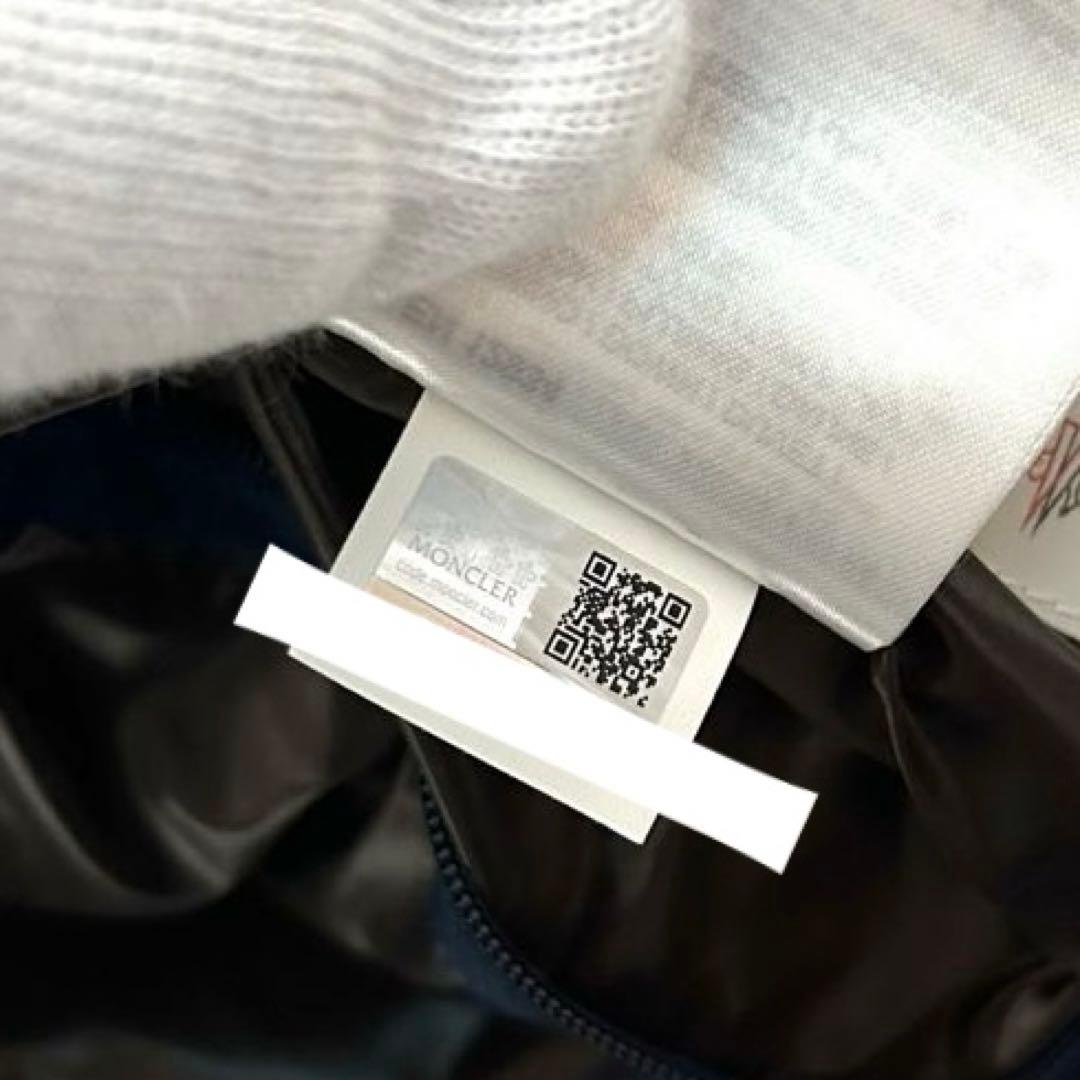 極美品　ジャパン表記有　moncler ダウンベスト　コミックタグ有　ネイビー