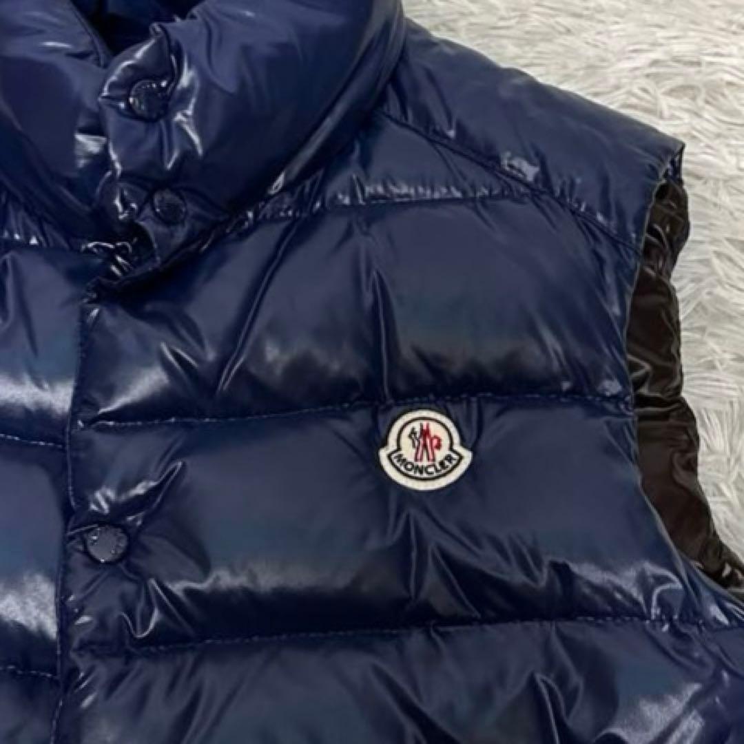 極美品　ジャパン表記有　moncler ダウンベスト　コミックタグ有　ネイビー