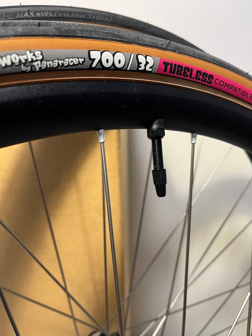 700C DISCブレーキ 28Hリム チタンスポーク 手組ホイールセット