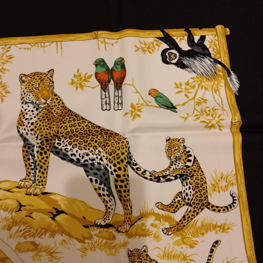 【美品】HERMES大判スカーフ　箱付き