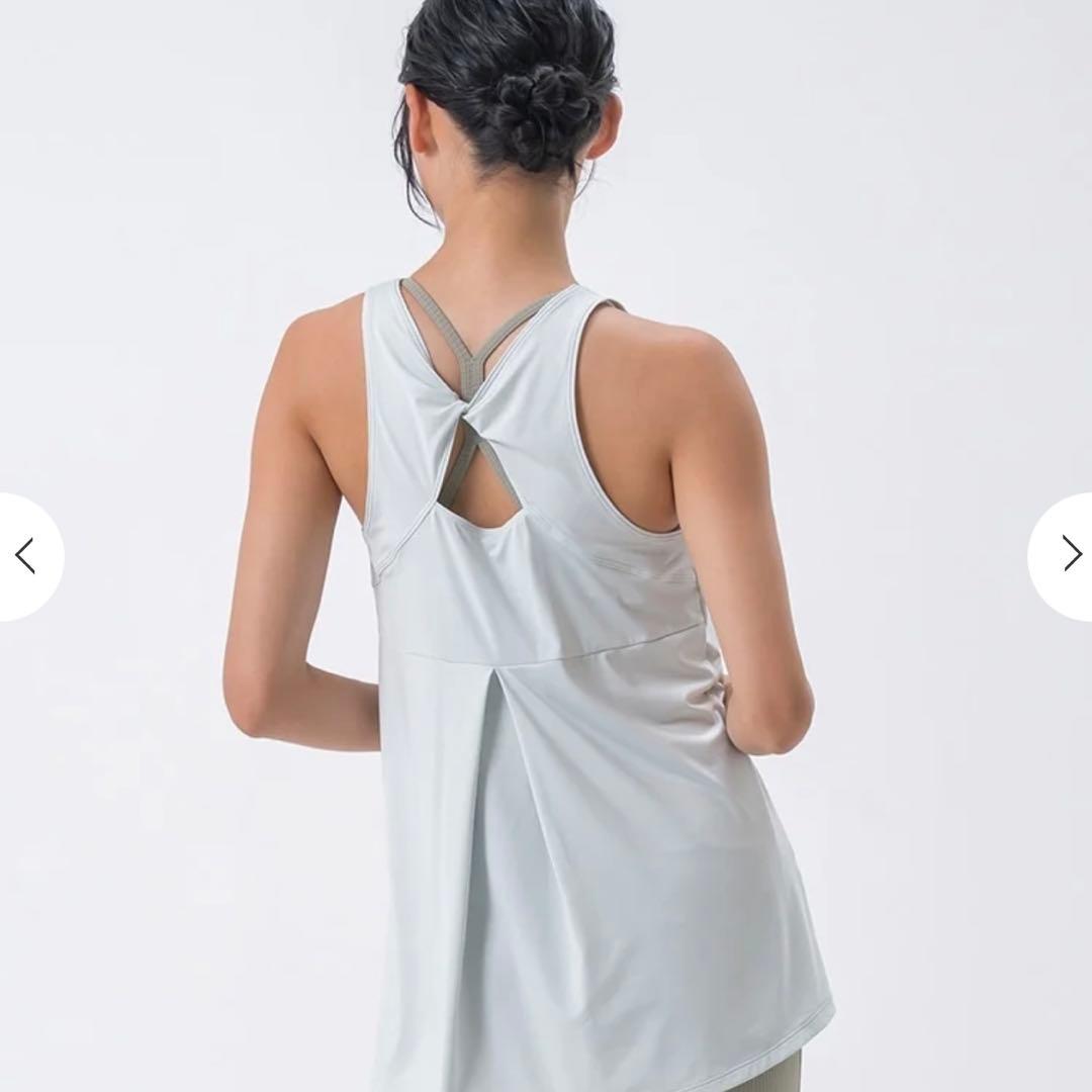 【SUKALA】人気商品‼️新品。未使用　 バックツイストセパレートタンクトップ