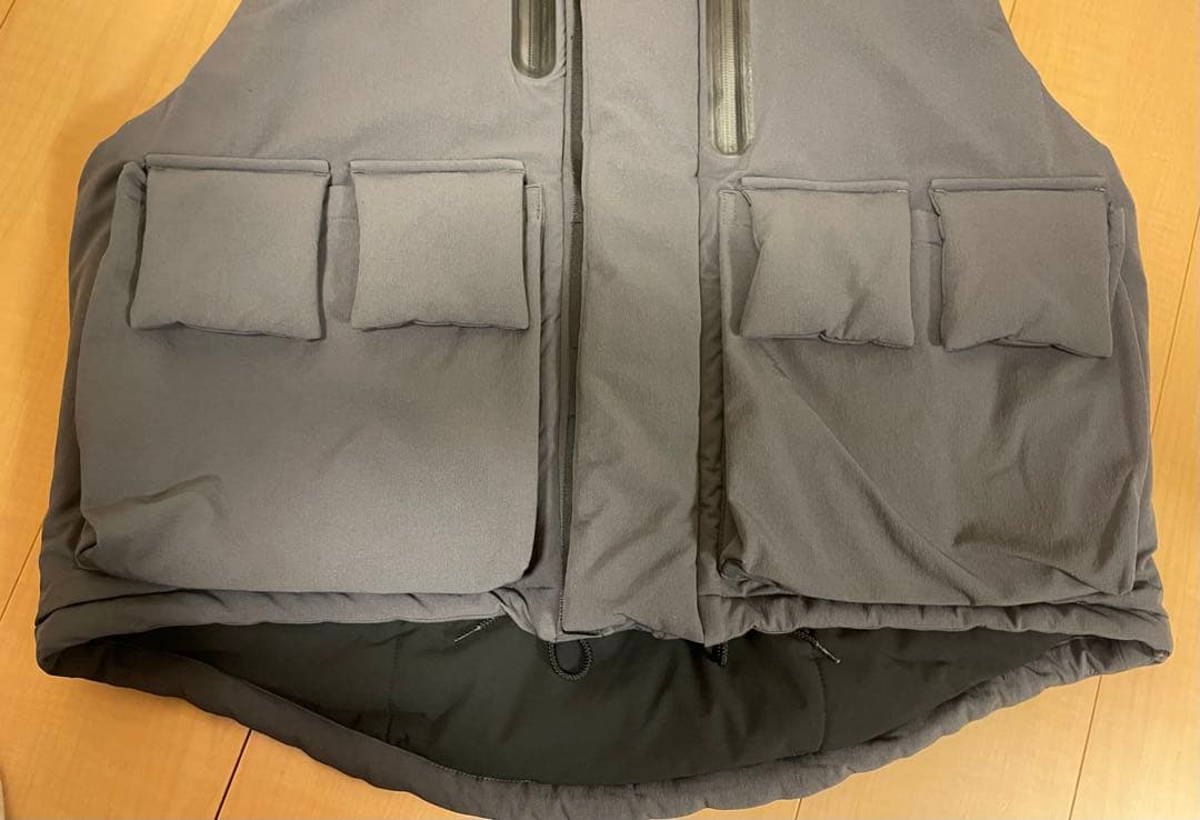 て*b様 ROTOL BOMMER VEST charcoal size 3