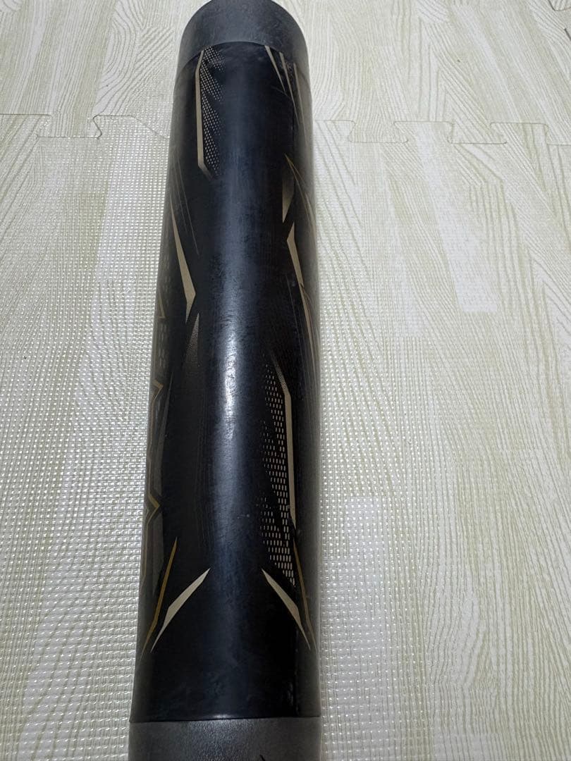 ビヨンドマックスギガキング 84cmと85cm2本セットとバットケース付