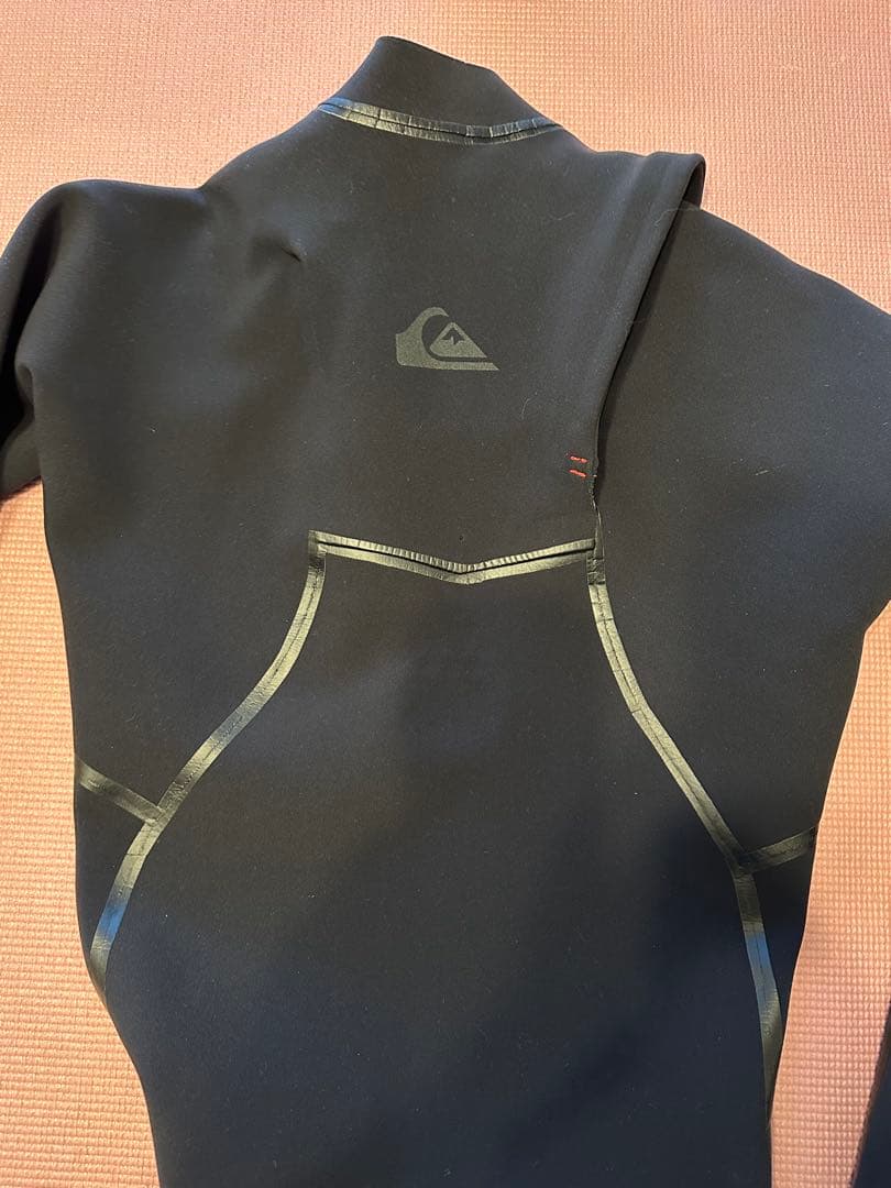 冬の特価！QUIKSILVER 1ミリフルスーツ ハイラインプロ　Lサイズ