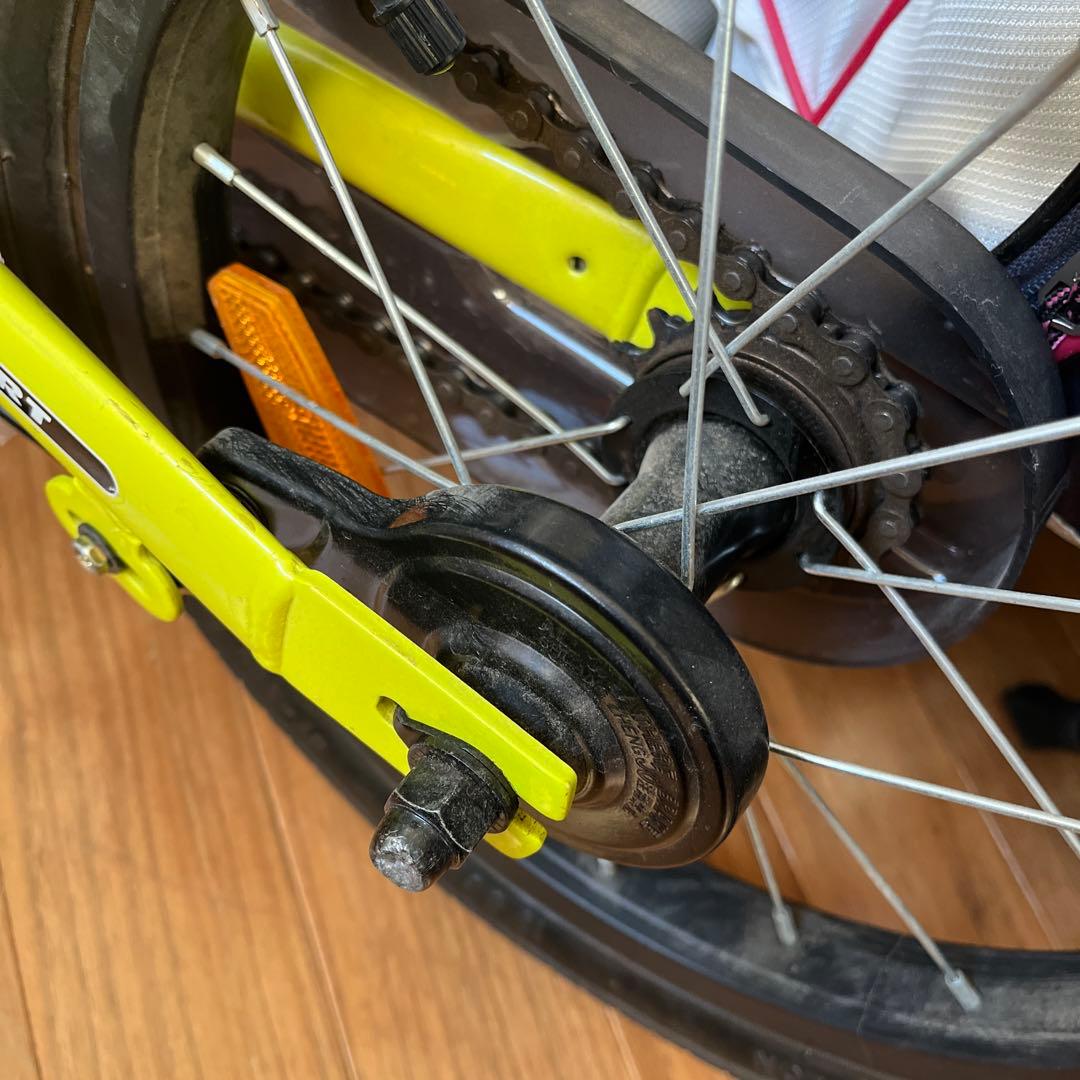 STRIDER14エックス　イエロー　スタンド付き