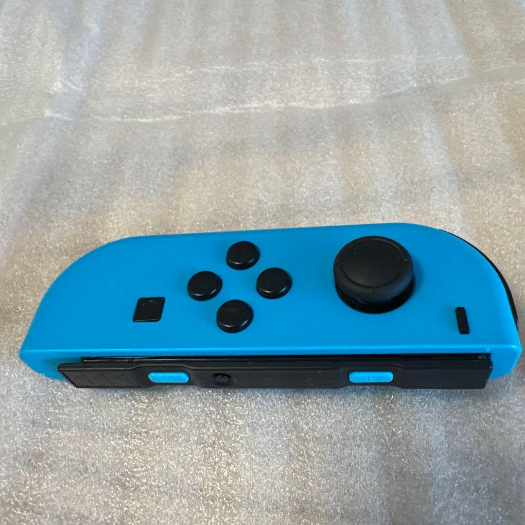 Nintendo Switch 本体＋キャリングケース、マリオカート付き