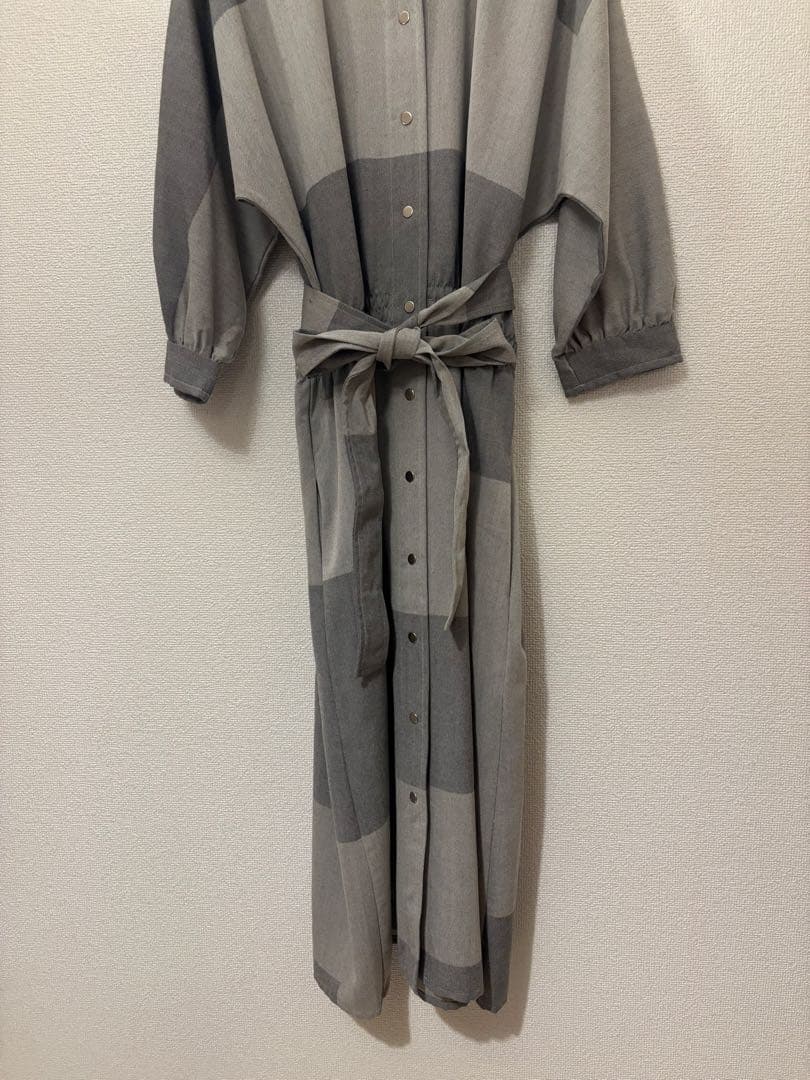 【美品】Vuokko grey color palette dress