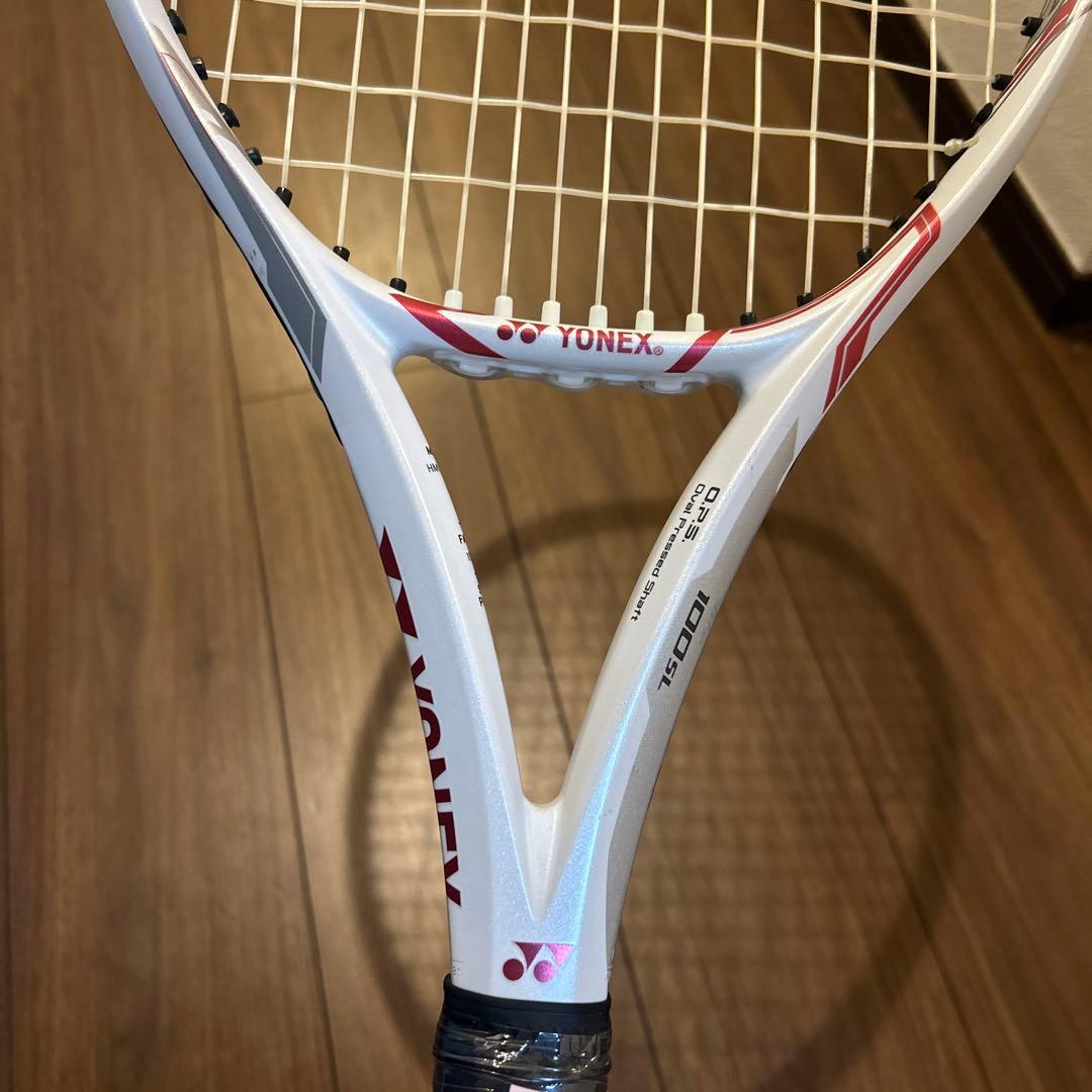 大坂なおみモデル YONEX EZONE ホワイト/ピンク