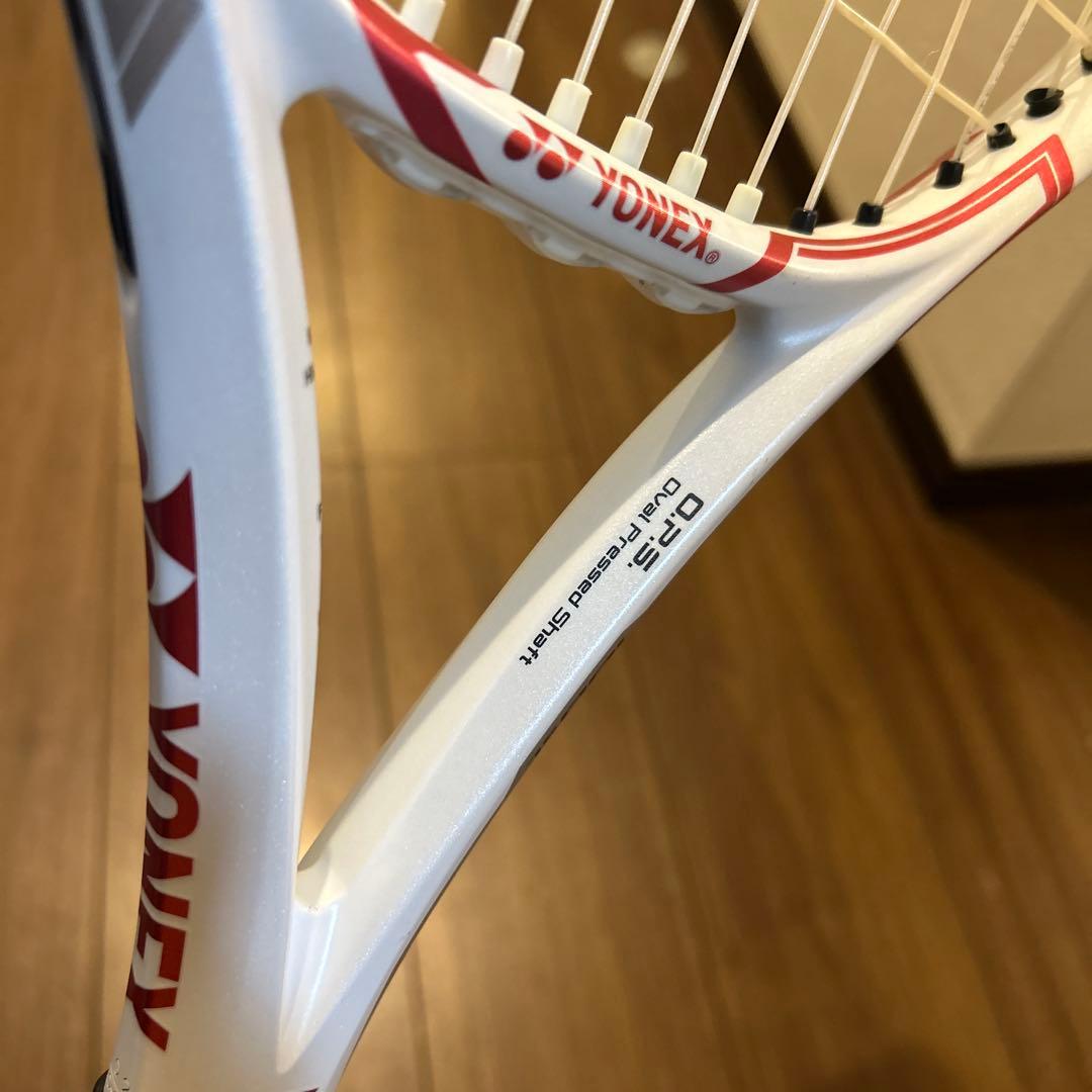 大坂なおみモデル YONEX EZONE ホワイト/ピンク