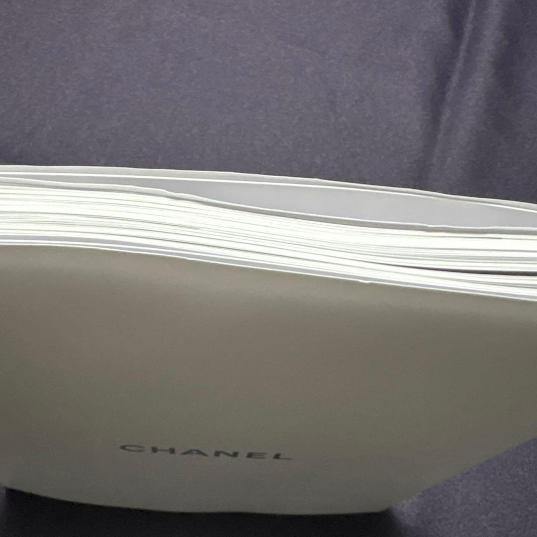 CHANEL カタログ２冊
