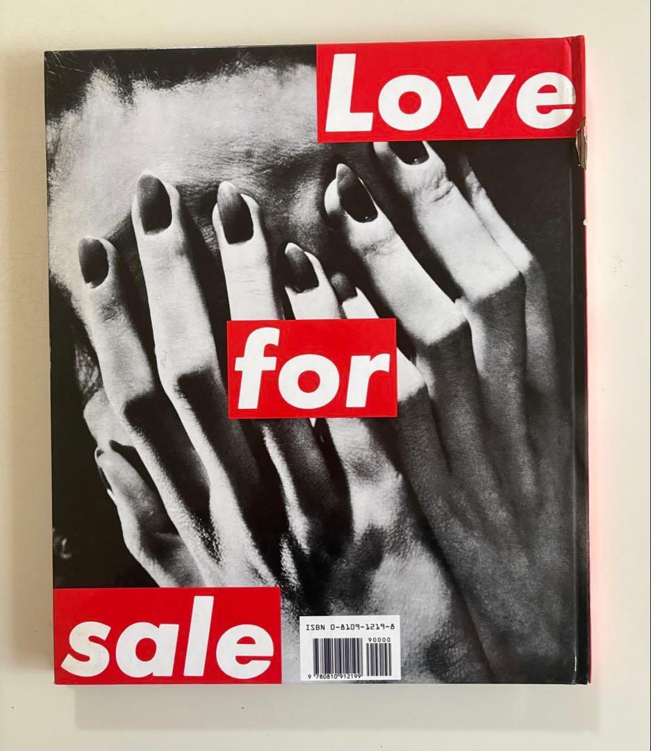 バーバラ・クルーガー「Love for Sale」作品集