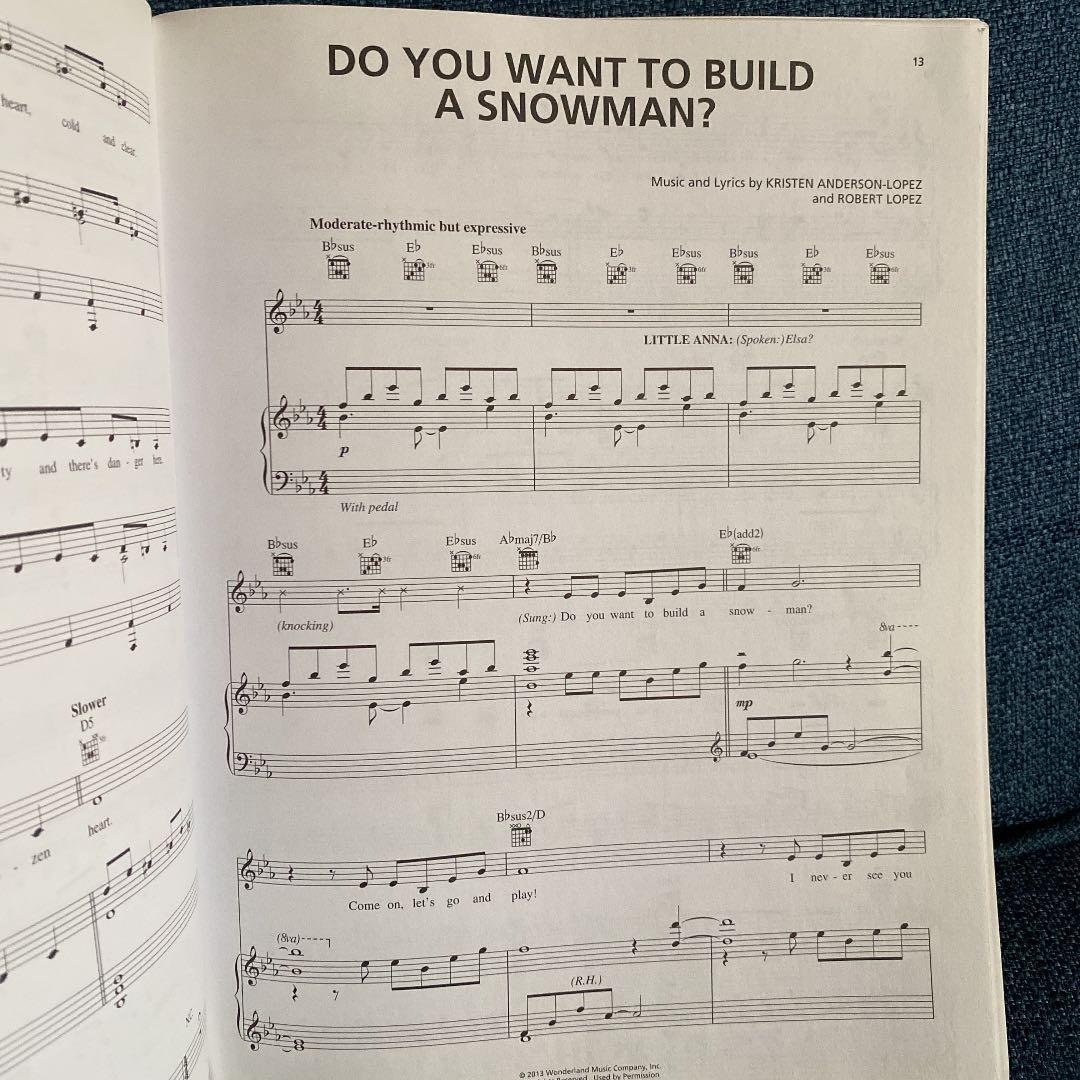 ディズニー　アナ雪　楽譜　英語版　　　　　　frozen's score